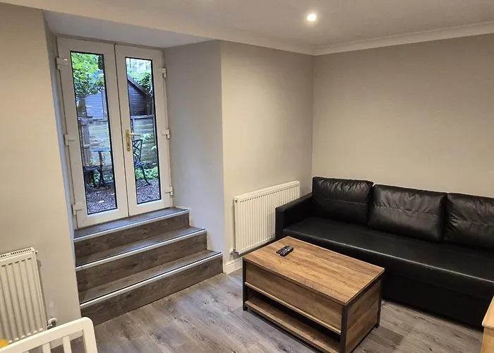 First - Seagate House Luxury Apartment