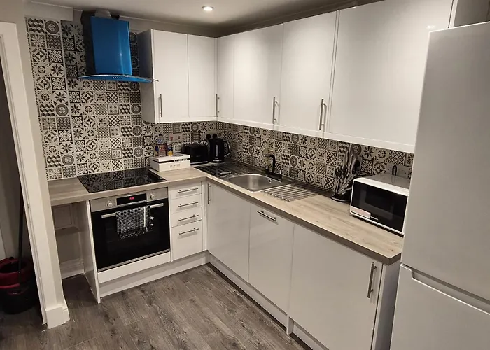 First - Seagate House Luxury Apartment